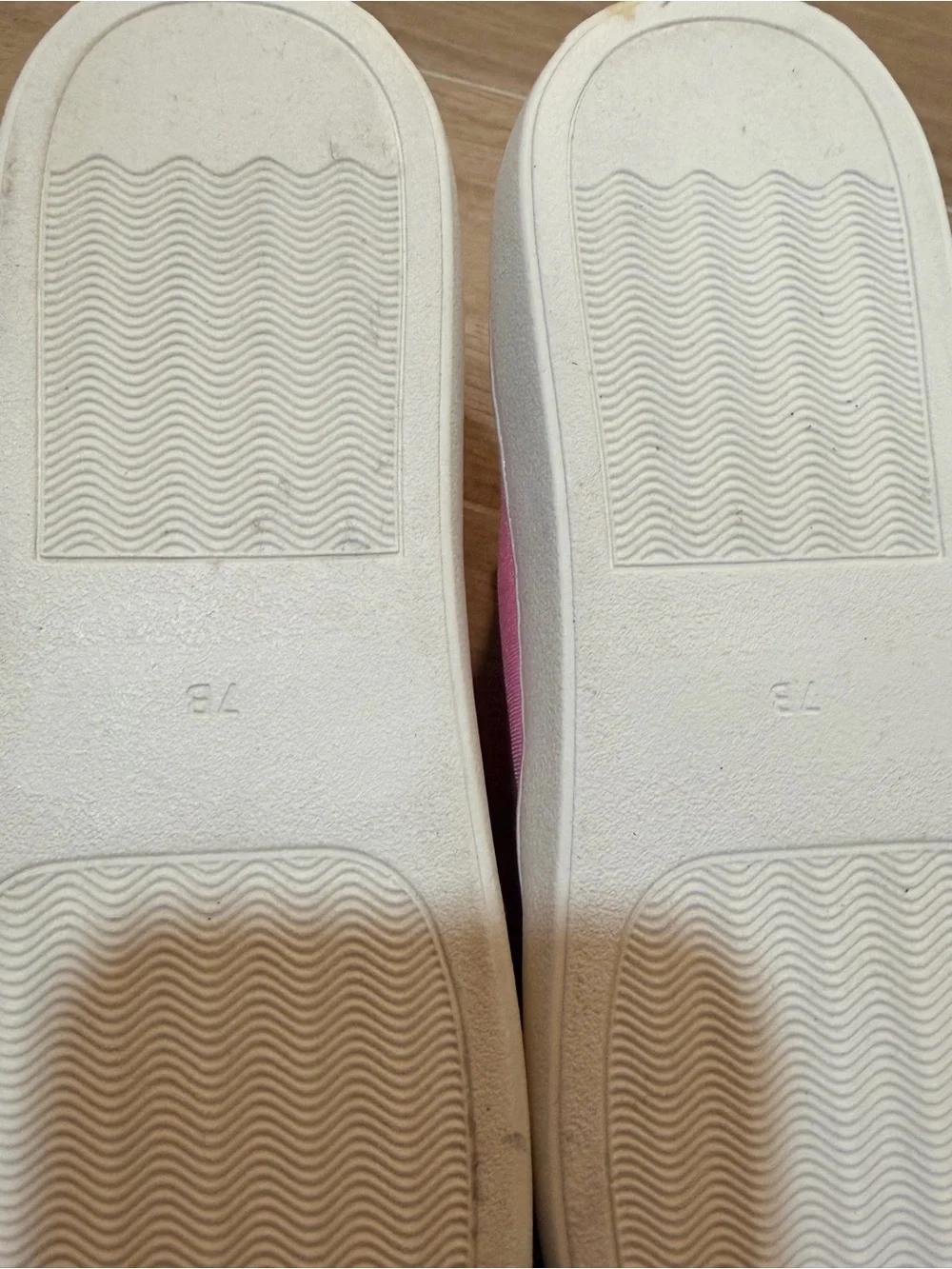 Brand new Kate Spade New York “Lance” Ruffle Slip-On Sneakers